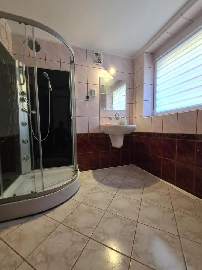 Apartment Naskarpie Jacuzzi Sauna Basen Wisla