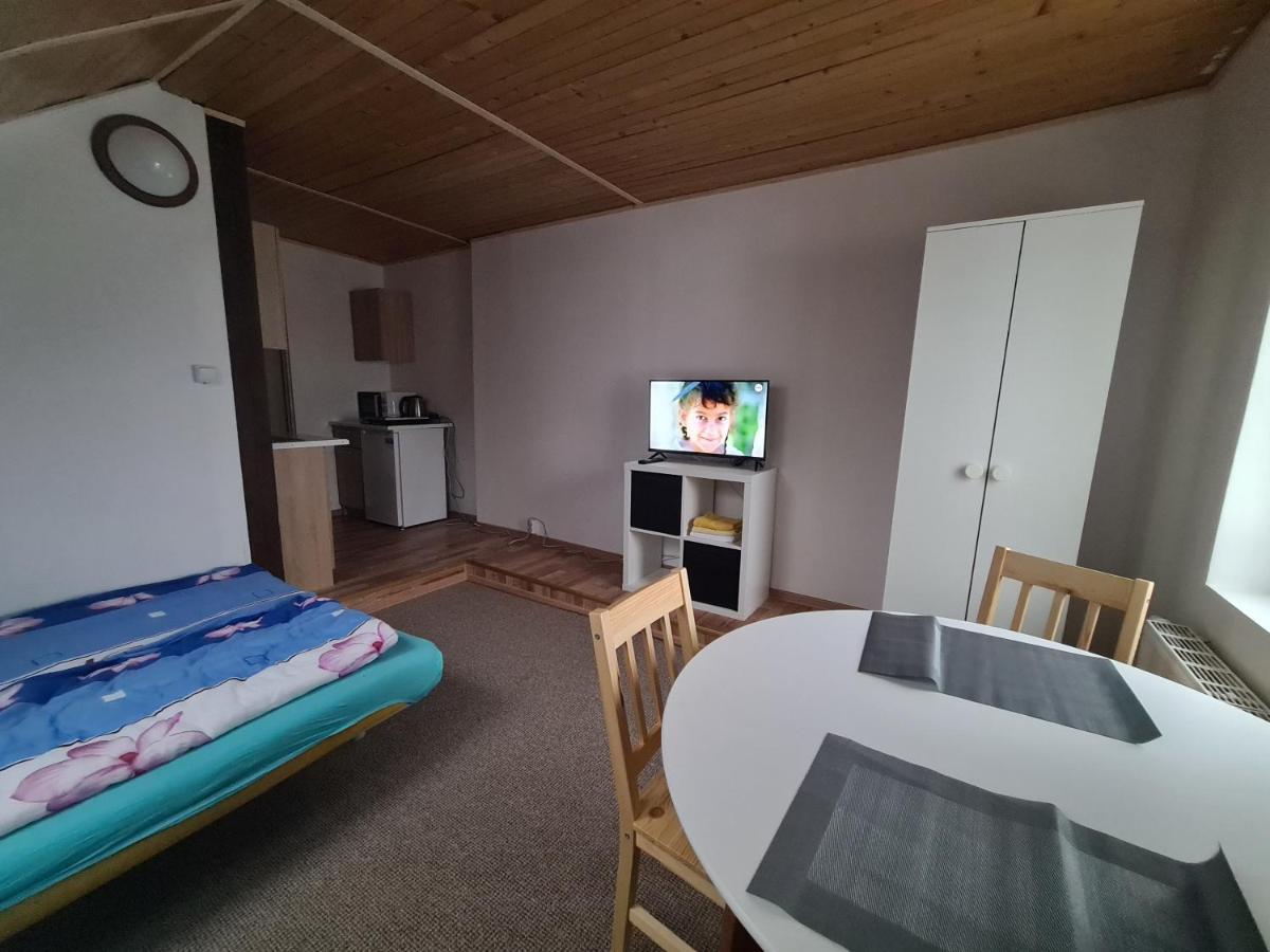 Naskarpie Jacuzzi Sauna Basen