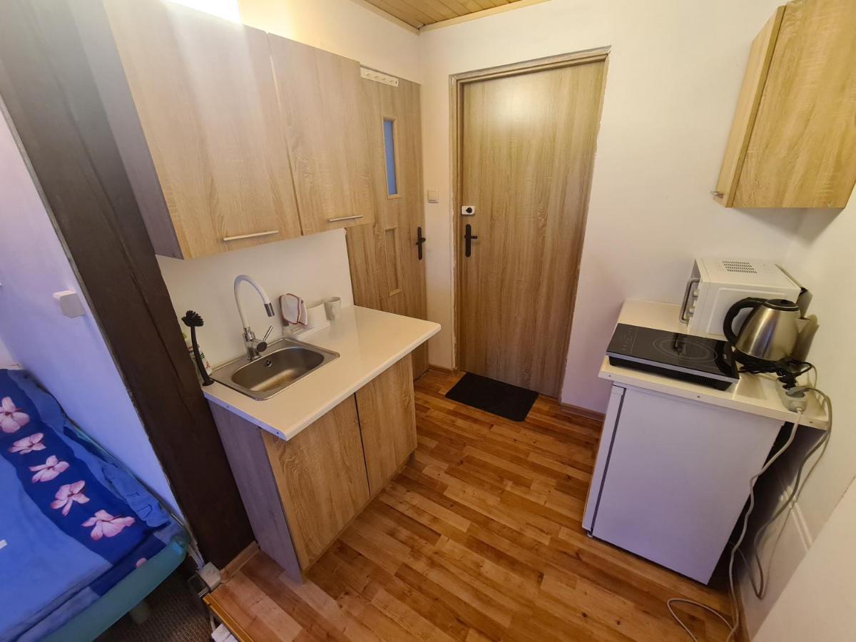 Naskarpie Jacuzzi Sauna Basen *