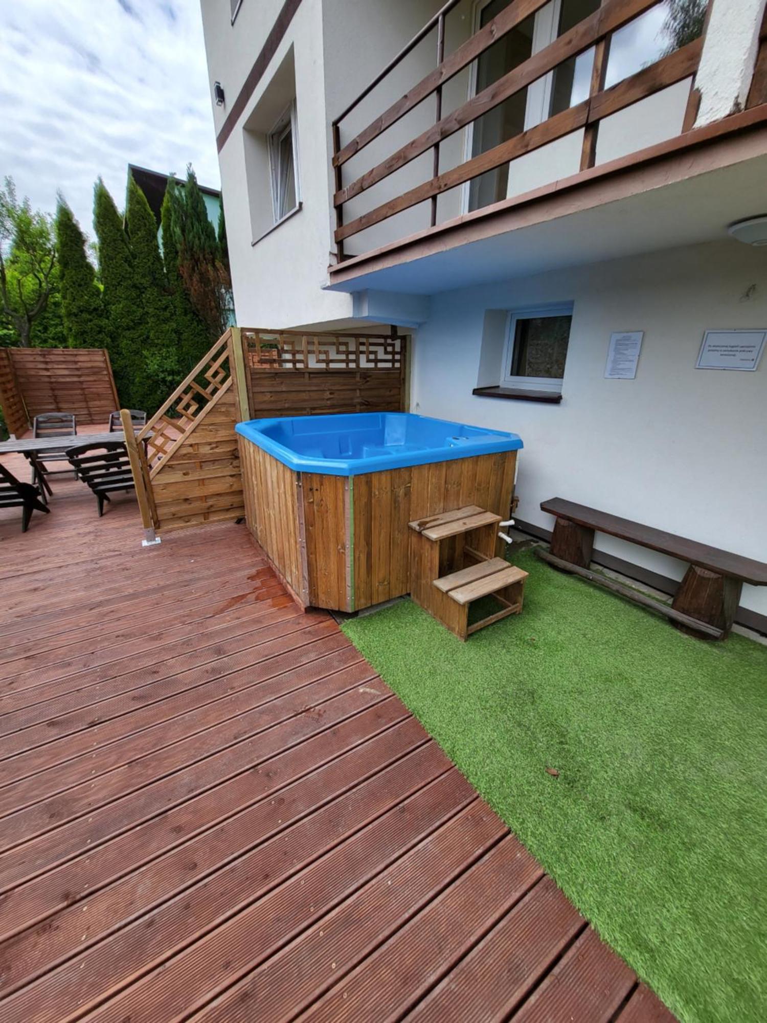 Naskarpie Jacuzzi Sauna Basen Wisla